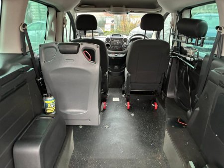 2018 Peugeot Partner Impulse (Private) €28,950 thumbnail