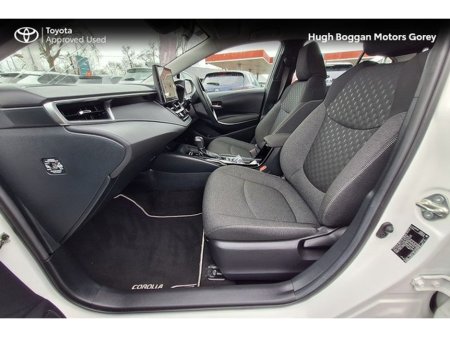 2024 Toyota Corolla LUNA SALOON 4DR AUTO €28,950 thumbnail