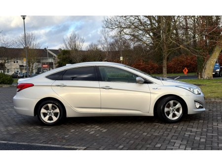 2013 Hyundai i40 1.7 CRDI STYLE B/DR 136PS 4DR €3,950 thumbnail