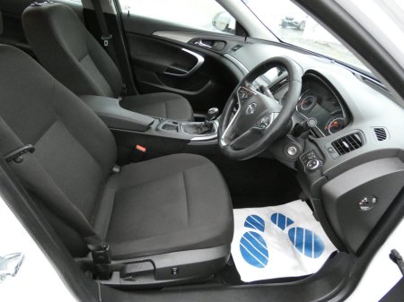 2016 Opel Insignia 1.6CDTI 136PS S €6,000 thumbnail