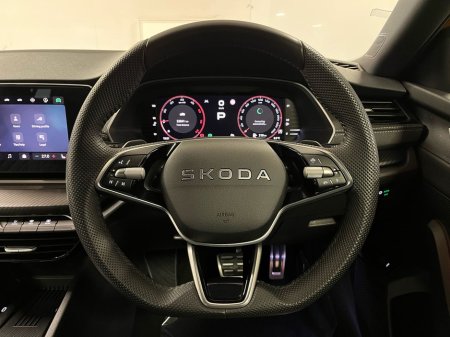 2025 Skoda Octavia Sportline Combi DSG 2.0TDI 150BHP - Reversing Camera - Climate Control - Heated Seats - Cruise Control - Keyless Start - Apple CarPlay/Android Auto €45,950 thumbnail