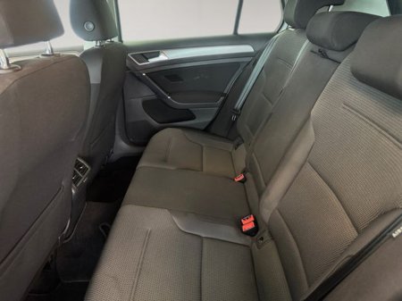 2017 Volkswagen Golf - thumbnail 16