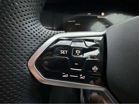 2024 Volkswagen Touareg - thumbnail 33