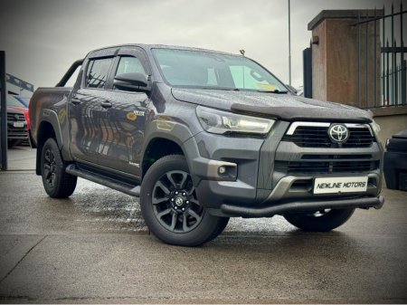 2022 Toyota Hilux INVINCIBLE X!! 2.8!! thumbnail