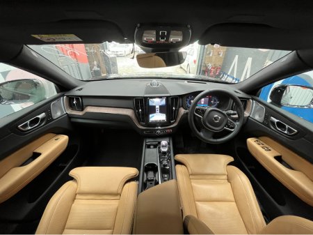 2023 Volvo XC60 €46950! 2023 VOLVO XC60 RECHARGE ULTIMATE T6 AWD PLUG 2.0 AUTOMATIC / CRUISE CONTROL /  ELECTRIC MEMORY & HEATED SEATS / 360° PARKING CAMERA / PANORAMIC SUNROOF / APPLE CARPLAY €46,950 thumbnail