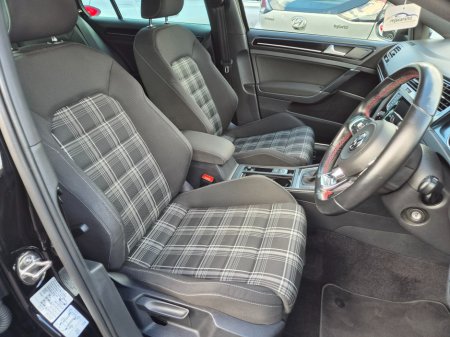 2015 Volkswagen Golf - thumbnail 15