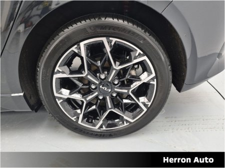 2025 Kia Ceed 1.0 GT Line Petrol €28,900 thumbnail