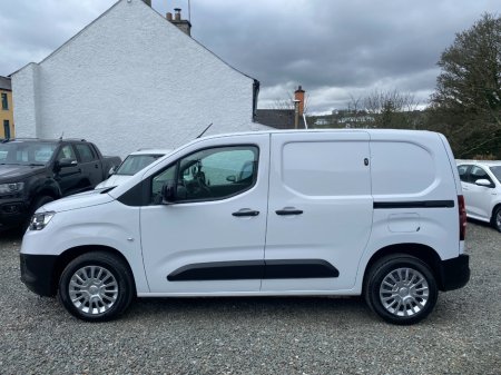 2023 Toyota Proace - thumbnail 7