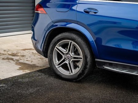 2021 Mercedes-Benz GLE Class GLE 350 DE 4MATIC AMG LINE €52,950 thumbnail