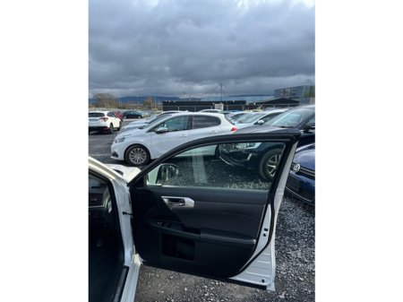 2019 Lexus CT 200 h - thumbnail 7