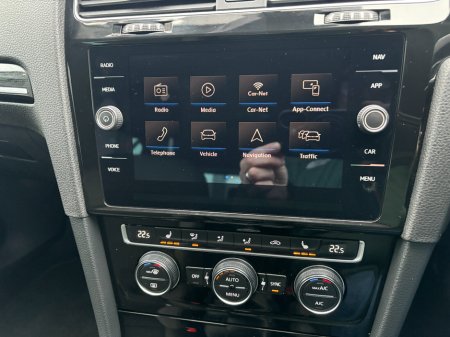 2018 Volkswagen Golf  €16,500 thumbnail