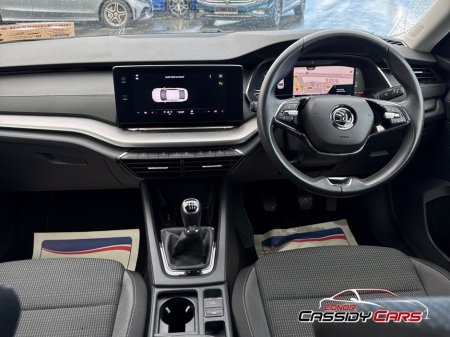 2023 Skoda Octavia SE TECHNOLOGY TDI €26,950 thumbnail