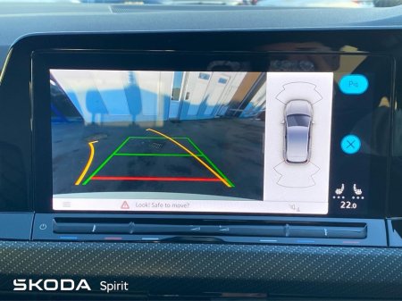 2023 Volkswagen Golf R-Line 1.5TSI 130bhp €31,950 thumbnail