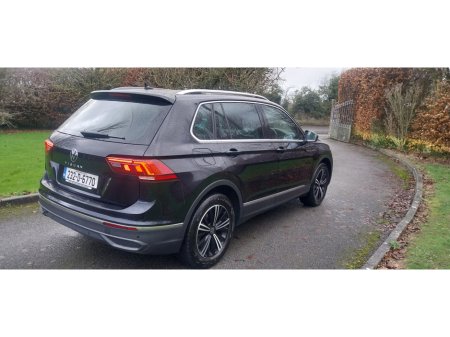 2023 Volkswagen Tiguan LIFE 2.0 TDI 122BHP TECH PK €36,950 thumbnail