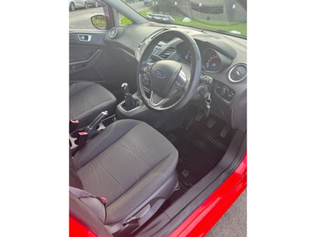 2016 Ford Fiesta 1.0 EcoBoost 65PS S/S Zetec €7,750 thumbnail