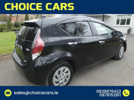 2017 Toyota Aqua - thumbnail 6