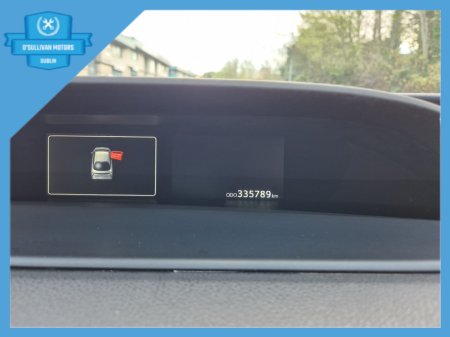 2016 Toyota Prius - thumbnail 25