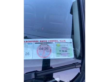 2014 Skoda Superb - thumbnail 2