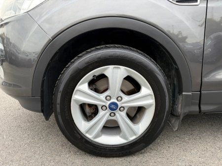 2015 Ford Kuga - thumbnail 8