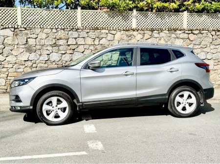 2018 Nissan Qashqai - thumbnail 3