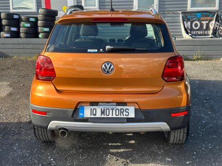 2016 Volkswagen Polo - thumbnail 10