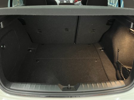 2016 BMW 1 Series - thumbnail 8