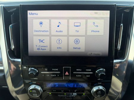 2021 Toyota Alphard - thumbnail 10