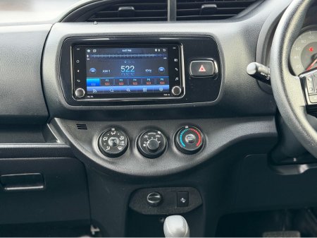 2019 Toyota Yaris - thumbnail 39