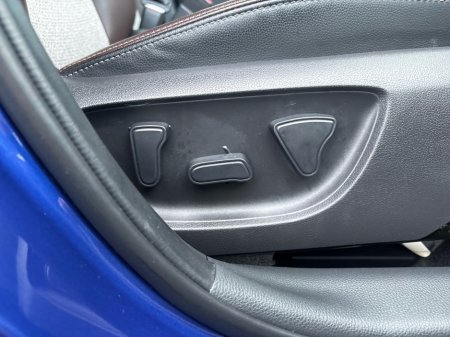 2021 Toyota Yaris Cross 1.5L Petrol Hybrid Automatic €25,950 thumbnail