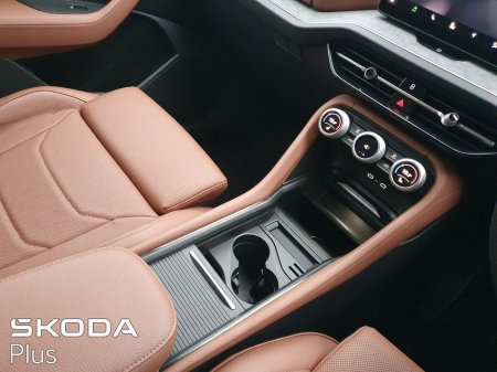2024 Skoda Kodiaq Selection Plus - 2 Year Warranty, 5.9% APR €54,995 thumbnail