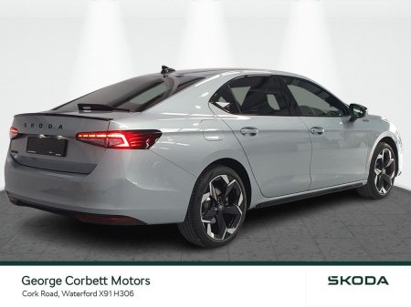 2026 Skoda Superb - thumbnail 3