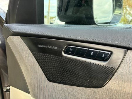 2023 Volvo XC90 - thumbnail 14