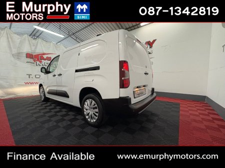 2022 Peugeot Partner - thumbnail 4