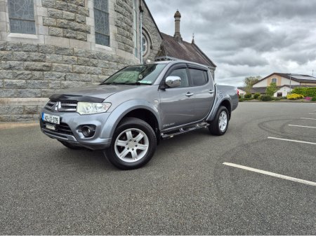 2014 Mitsubishi L200 DID D/CAB TROJAN 4X4 4DR 2.5 CR 4WORK