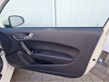 2011 Audi A1 1.4 PETROL AUTO €7,995 thumbnail