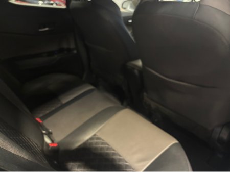 2023 Toyota C-HR HYBRID SOL 4DR AUTO €24,499 thumbnail