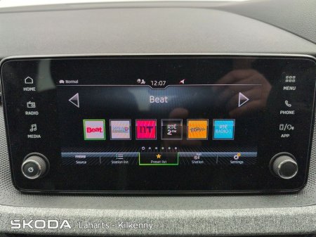 2025 Skoda Scala SELECTION 1.0TSI 115HP EX DEMO €27,950 thumbnail