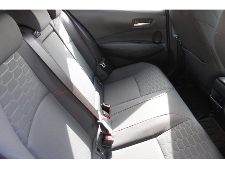 2018 Toyota Corolla - thumbnail 17