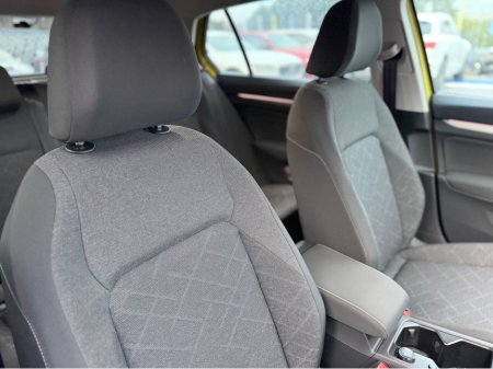 2022 Volkswagen Golf ACTIVE - 2.0L DIESEL - AUTO - 12M WARRANTY - CAR: 1736 €29,950 thumbnail