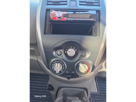 2017 Nissan March - thumbnail 10