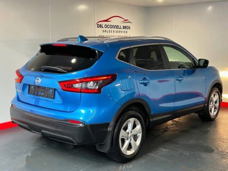 2018 Nissan Qashqai 1.5 SV 18 4DR €14,900 thumbnail