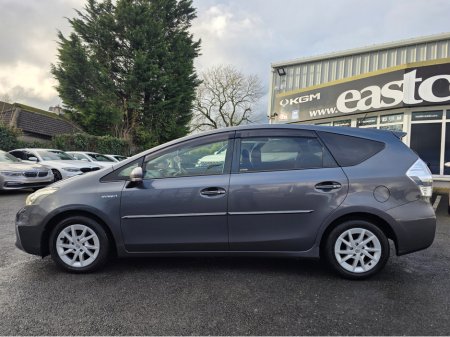 2012 Toyota Prius Alpha (7 Seater) - SELF CHARGING HYBRID -ALLOYS - REVERSE CAMERA -SIMI DEALER - LOW ROAD TAX BAND €12,450 thumbnail