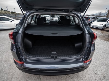 2017 Hyundai Tucson - thumbnail 23