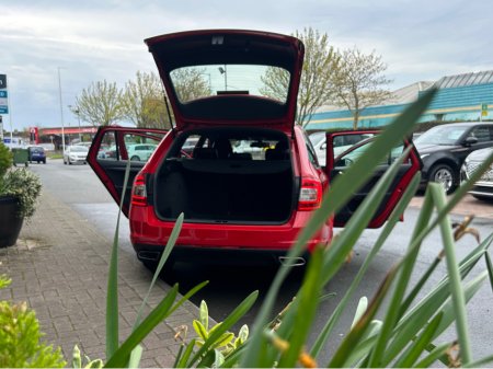 2015 Skoda Octavia - thumbnail 32