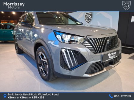 2024 Peugeot 2008 ALLURE 1.2 100 €28,950 thumbnail