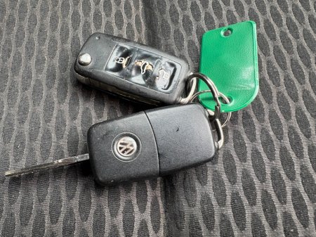 2010 Volkswagen Golf - thumbnail 18