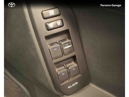 2023 Toyota Landcruiser - thumbnail 10