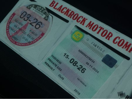 2016 Renault Clio - thumbnail 16