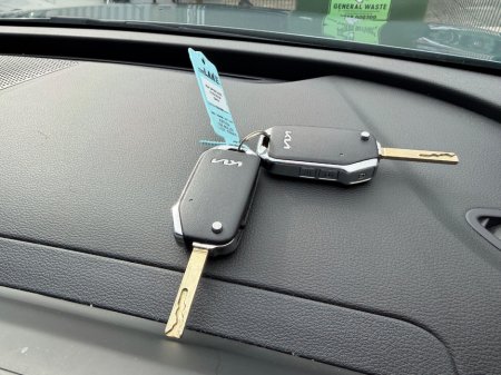 2022 Kia Sportage - thumbnail 24