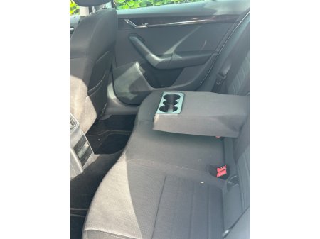 2016 Skoda Octavia - thumbnail 5